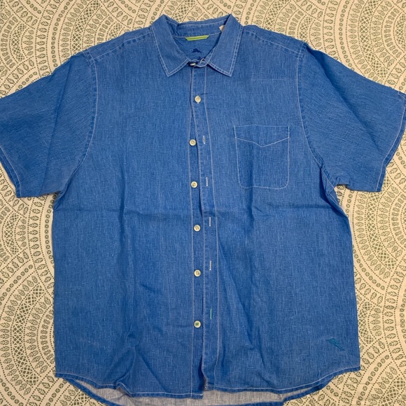 Lot of Tommy Bahama XL button-ups and pants - Picture 10 of 15